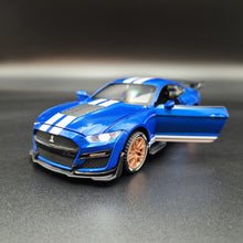 Load image into Gallery viewer, Explorafind 2022 Ford Mustang Shelby GT500 Blue 1:32 Die Cast Car
