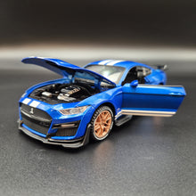 Load image into Gallery viewer, Explorafind 2022 Ford Mustang Shelby GT500 Blue 1:32 Die Cast Car