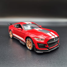 Load image into Gallery viewer, Explorafind 2022 Ford Mustang Shelby GT500 Red 1:32 Die Cast Car