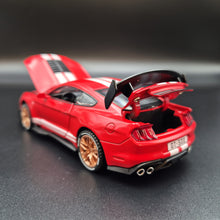 Load image into Gallery viewer, Explorafind 2022 Ford Mustang Shelby GT500 Red 1:32 Die Cast Car