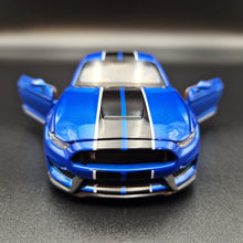 Load image into Gallery viewer, Explorafind 2020 Ford Mustang Shelby GT350 Blue 1:32 Die Cast Car