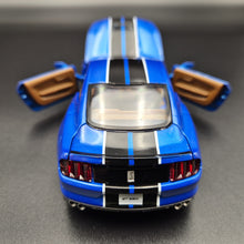 Load image into Gallery viewer, Explorafind 2020 Ford Mustang Shelby GT350 Blue 1:32 Die Cast Car