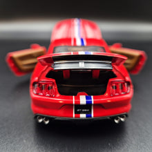 Load image into Gallery viewer, Explorafind 2020 Ford Mustang Shelby GT350 Red 1:32 Die Cast Car