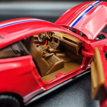 Load image into Gallery viewer, Explorafind 2020 Ford Mustang Shelby GT350 Red 1:32 Die Cast Car