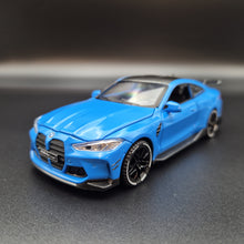 Load image into Gallery viewer, Explorafind 2023 BMW M4 G82 Coupe Blue 1:32 Die Cast Car
