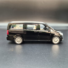 Load image into Gallery viewer, Explorafind 2021 Mercedes-Benz V-Class V260 Black 1:36 Die Cast Van