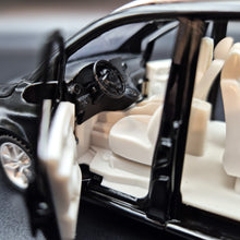 Load image into Gallery viewer, Explorafind 2021 Mercedes-Benz V-Class V260 Black 1:36 Die Cast Van