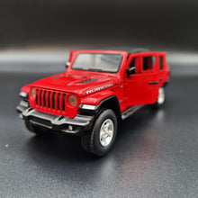Load image into Gallery viewer, Explorafind 2022 Jeep Gladiator Rubicon Red 1:32 Die Cast Car