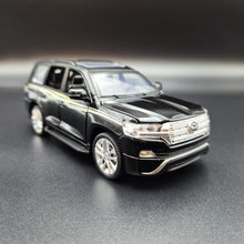 Load image into Gallery viewer, Explorafind 2021 Toyota Land Cruiser Black 1:32 Die Cast Car