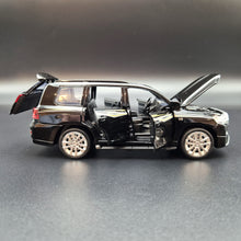 Load image into Gallery viewer, Explorafind 2021 Toyota Land Cruiser Black 1:32 Die Cast Car