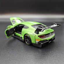Load image into Gallery viewer, Explorafind 2018 Bentley Continental GT3 Satin Green 1:32 Die Cast Car