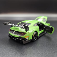 Load image into Gallery viewer, Explorafind 2018 Bentley Continental GT3 Satin Green 1:32 Die Cast Car