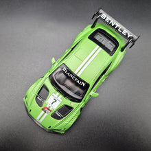 Load image into Gallery viewer, Explorafind 2018 Bentley Continental GT3 Satin Green 1:32 Die Cast Car