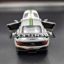 Load image into Gallery viewer, Explorafind 2018 Bentley Continental GT3 Silver 1:32 Die Cast Car