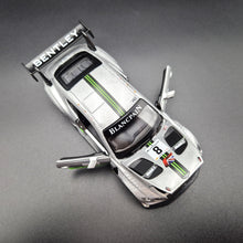 Load image into Gallery viewer, Explorafind 2018 Bentley Continental GT3 Silver 1:32 Die Cast Car