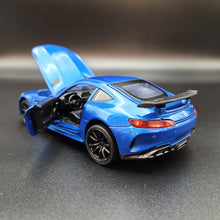 Load image into Gallery viewer, Explorafind 2019 Mercedes-Benz GT Blue 1:32 Die Cast Car