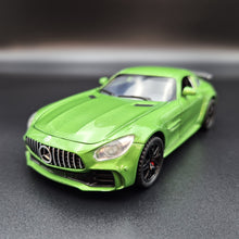 Load image into Gallery viewer, Explorafind 2019 Mercedes-Benz GT Green 1:32 Die Cast Car