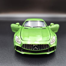 Load image into Gallery viewer, Explorafind 2019 Mercedes-Benz GT Green 1:32 Die Cast Car