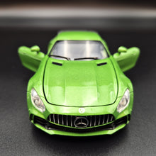 Load image into Gallery viewer, Explorafind 2019 Mercedes-Benz GT Green 1:32 Die Cast Car