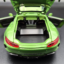 Load image into Gallery viewer, Explorafind 2019 Mercedes-Benz GT Green 1:32 Die Cast Car
