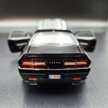 Load image into Gallery viewer, Explorafind 2023 Dodge Challenger SRT Hellcat Black 1:32 Die Cast Car