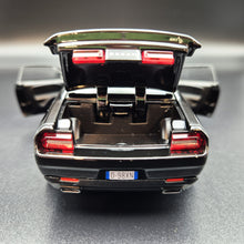 Load image into Gallery viewer, Explorafind 2023 Dodge Challenger SRT Hellcat Black 1:32 Die Cast Car