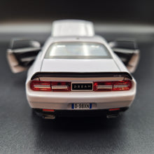 Load image into Gallery viewer, Explorafind 2023 Dodge Challenger SRT Hellcat Grey 1:32 Die Cast Car