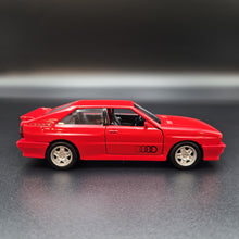 Load image into Gallery viewer, Explorafind 1982 Audi Quattro Red 1:36 Die Cast Car