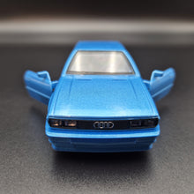 Load image into Gallery viewer, Explorafind 1982 Audi Quattro Blue 1:36 Die Cast Car