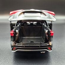 Load image into Gallery viewer, Explorafind 2021 Toyota Highlander XSE Black 1:32 Die Cast Car