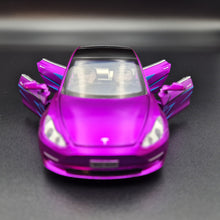 Load image into Gallery viewer, Explorafind 2021 Tesla Model 3 Purple 1:32 Die Cast Car