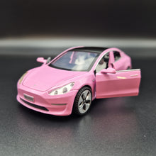 Load image into Gallery viewer, Explorafind 2021 Tesla Model 3 Pink 1:32 Die Cast Car