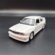 Load image into Gallery viewer, Explorafind 1987 BMW M3 White 1:36 Die Cast Car