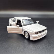 Load image into Gallery viewer, Explorafind 1987 BMW M3 White 1:36 Die Cast Car