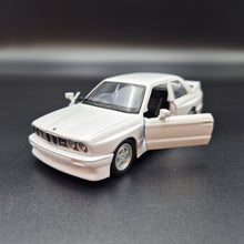 Load image into Gallery viewer, Explorafind 1987 BMW M3 White 1:36 Die Cast Car