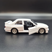 Load image into Gallery viewer, Explorafind 1987 BMW M3 White 1:36 Die Cast Car