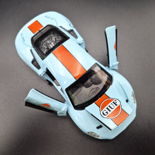 Load image into Gallery viewer, Explorafind 2023 Maserati MC20 Gulf Blue 1:32 Die Cast Car
