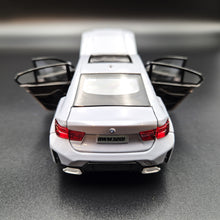 Load image into Gallery viewer, Explorafind 2023 BMW 3 Series 320i Grey 1:32 Die Cast Car