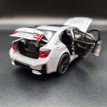 Load image into Gallery viewer, Explorafind 2023 BMW 3 Series 320i Grey 1:32 Die Cast Car