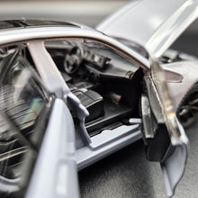 Load image into Gallery viewer, Explorafind 2023 BMW 3 Series 320i Grey 1:32 Die Cast Car