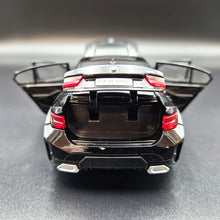 Load image into Gallery viewer, Explorafind 2023 BMW 3 Series 320i Black 1:32 Die Cast Car