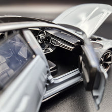 Load image into Gallery viewer, Explorafind 2022 Audi RS6 Avant Grey 1:32 Die Cast Car