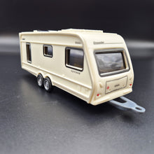 Load image into Gallery viewer, Explorafind 2012 Land Rover Defender with Caravan Black/Cream 1:32 Die Cast