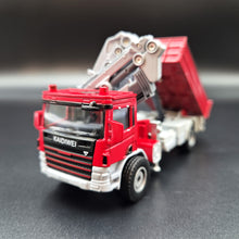 Load image into Gallery viewer, Explorafind 2009 Scania Style Truck with Crane (Hiab) Red 1:50 Die Cast Truck