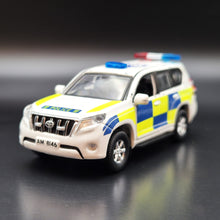 Load image into Gallery viewer, Explorafind 2013 Toyota Prado Hong Kong Police Traffic Division 1:64 Die Cast Car New