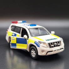 Load image into Gallery viewer, Explorafind 2013 Toyota Prado Hong Kong Police Traffic Division 1:64 Die Cast Car New