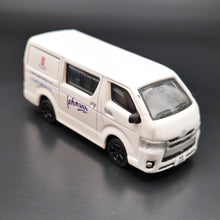 Load image into Gallery viewer, Explorafind 2017 Toyota Hiace White 1:64 Die Cast Van New