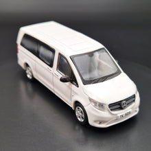 Load image into Gallery viewer, Explorafind 2019 Mercedes-Benz Vito White 1:64 Die Cast Van New