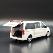 Load image into Gallery viewer, Explorafind 2019 Mercedes-Benz Vito White 1:64 Die Cast Van New