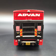 Load image into Gallery viewer, Explorafind 2015 Isuzu N Series NPR Box Truck Yokohama Advan 1:76 Die Cast Truck New